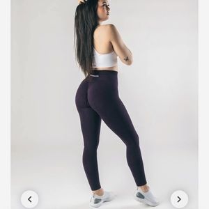 👍🏼 SOLD!!! 👍🏼Alphalete Amplify Twilight Leggings - Med